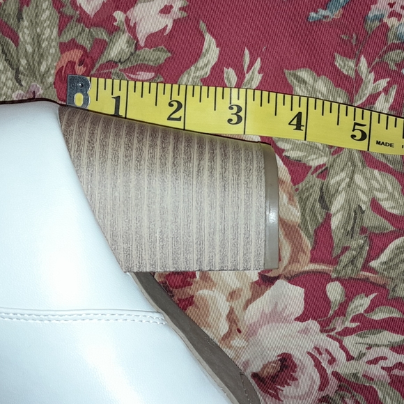 🌺IVORY COLORED Boots - Picture 5 of 5